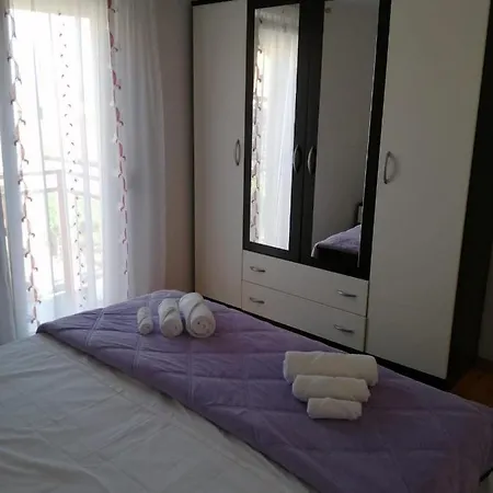 Holiday Home Sesardic Prázdninový dům Sinj